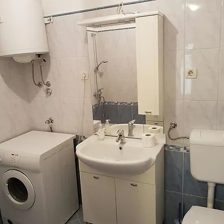 Vice Mali Apartment